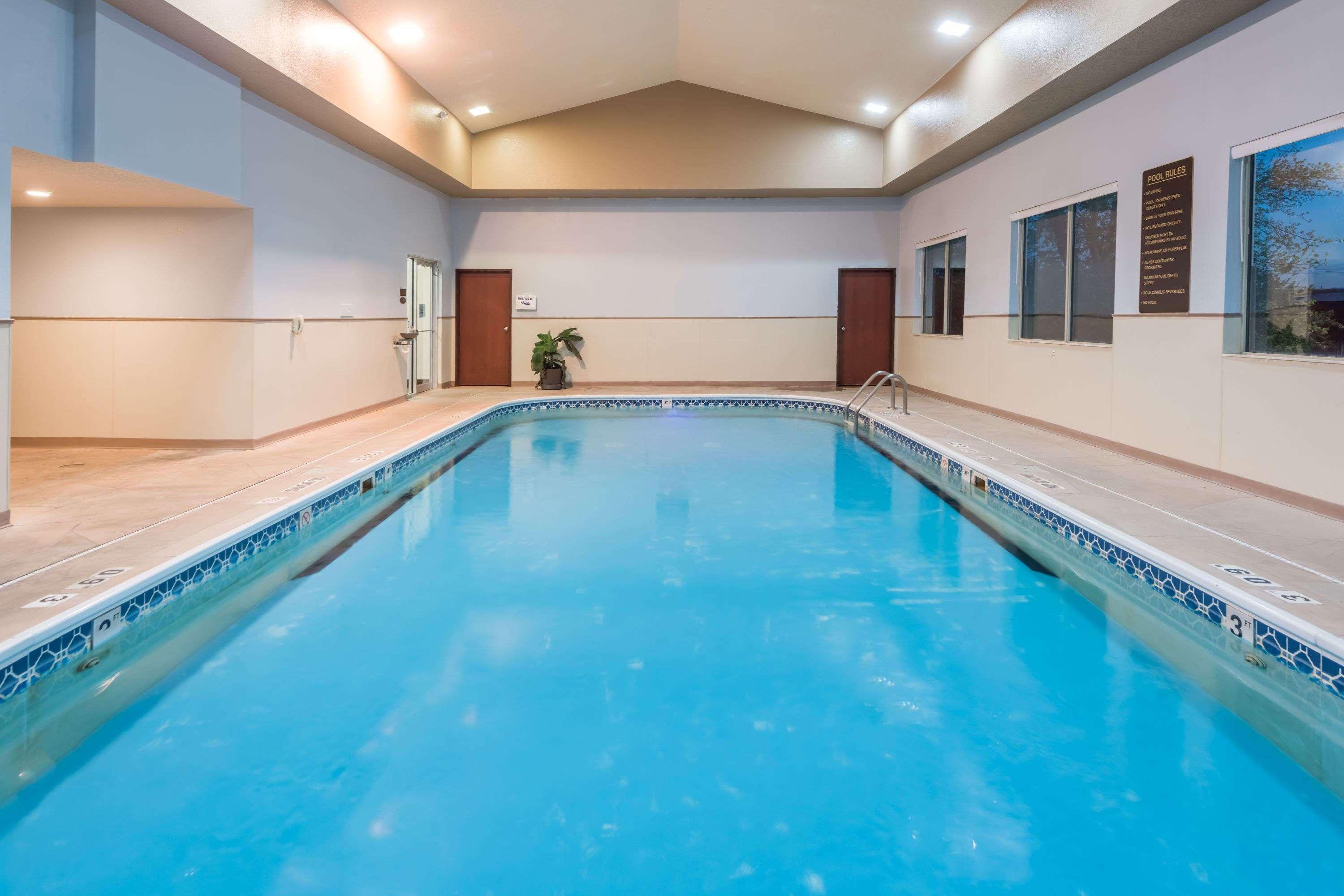 Seasons Inn & Suites Highland Eksteriør bilde