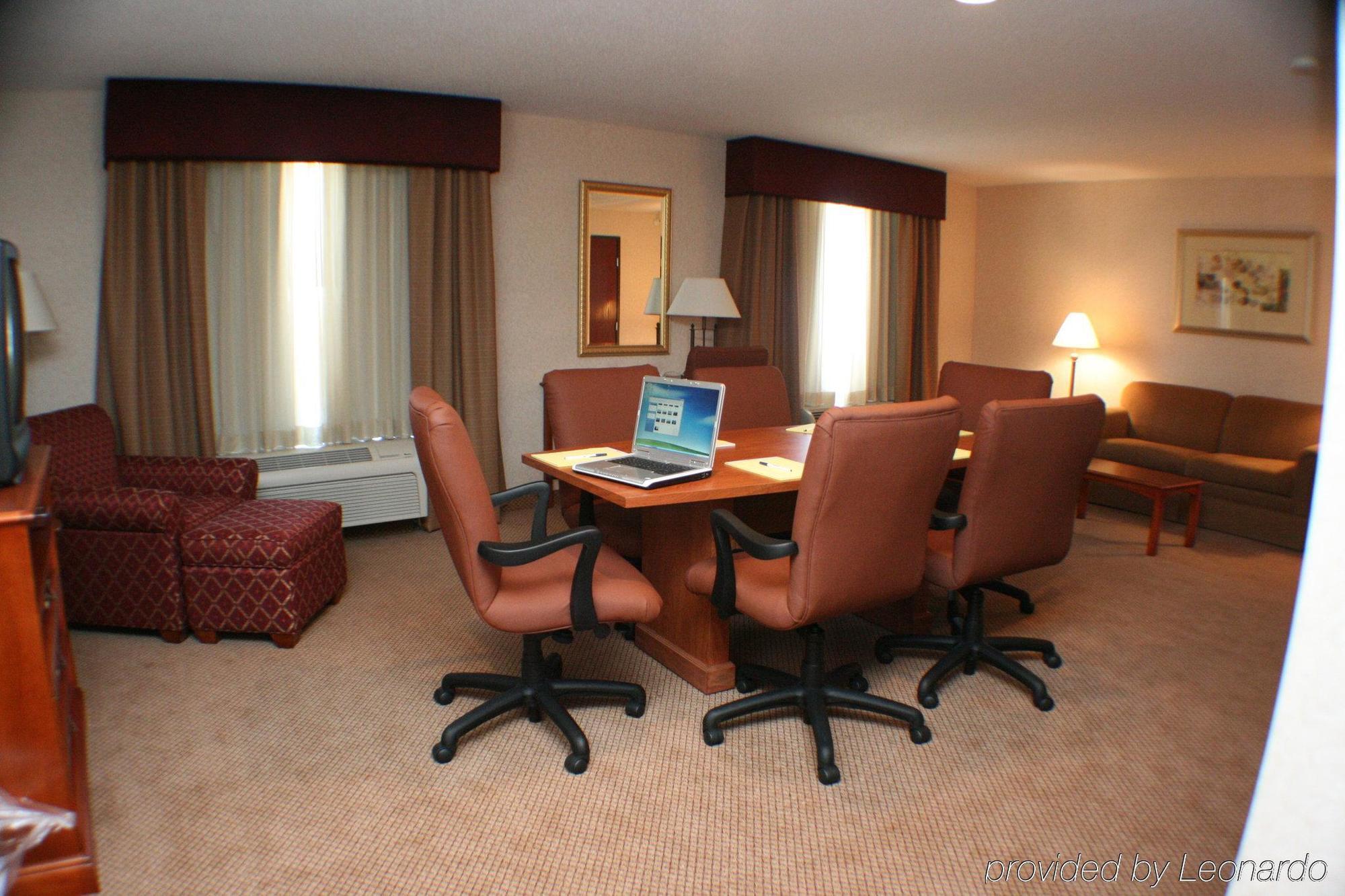 Seasons Inn & Suites Highland Eksteriør bilde