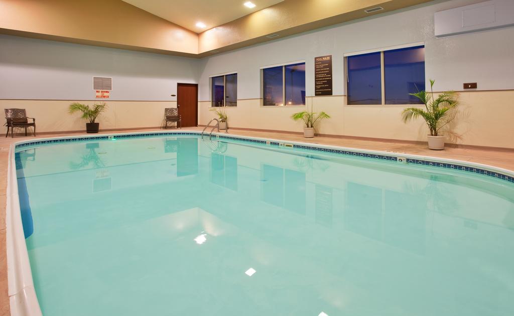 Seasons Inn & Suites Highland Eksteriør bilde